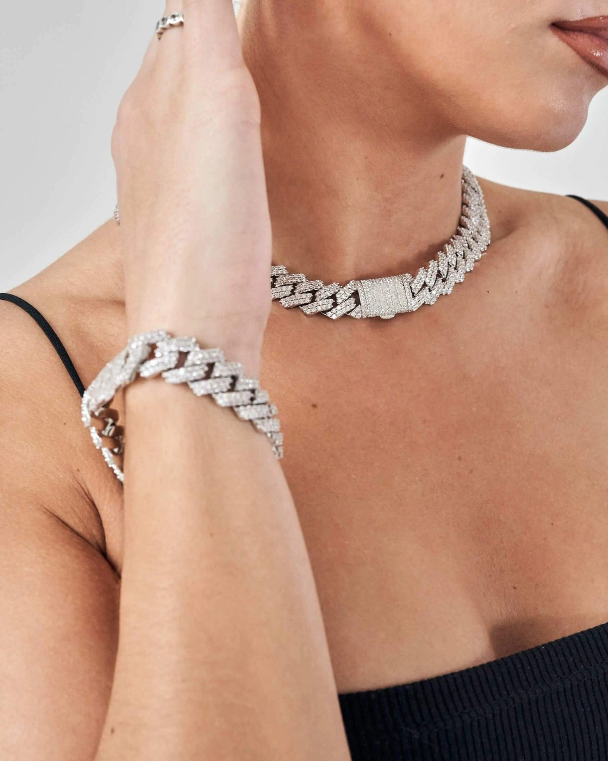 Timeless Prong Bracelet