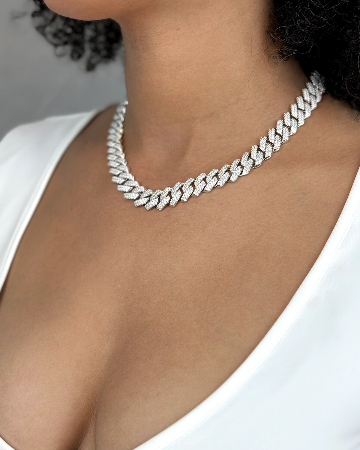 Timeless Prong Necklace