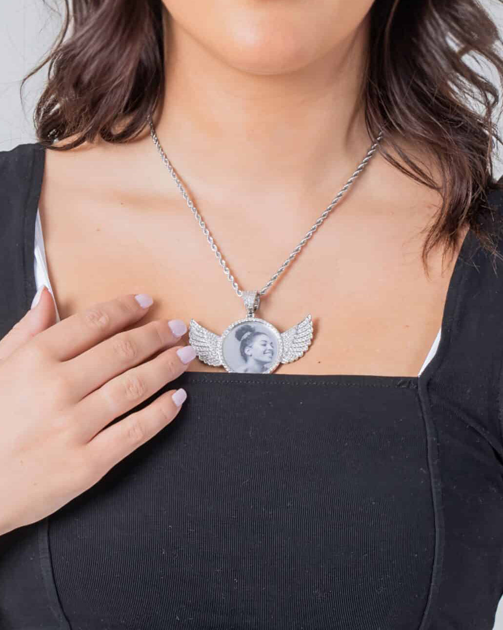 Angel Wings Circle Photo Pendant