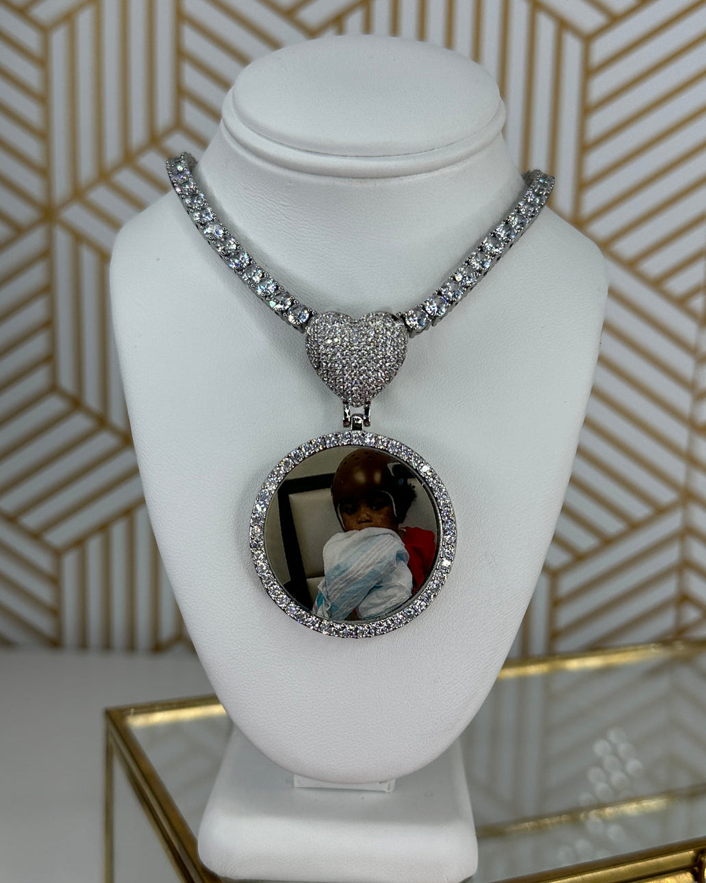 Circle Heart Photo Pendant