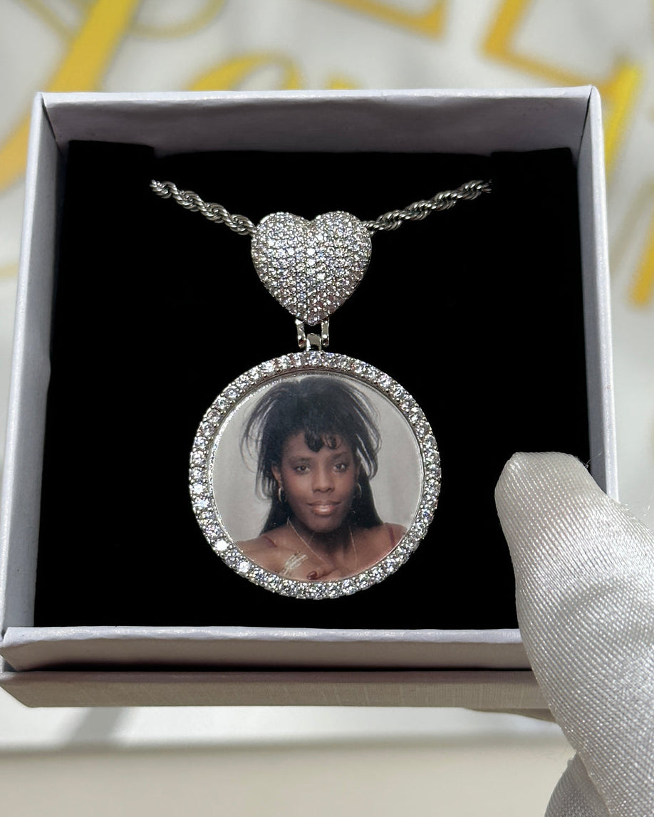 Circle Heart Photo Pendant