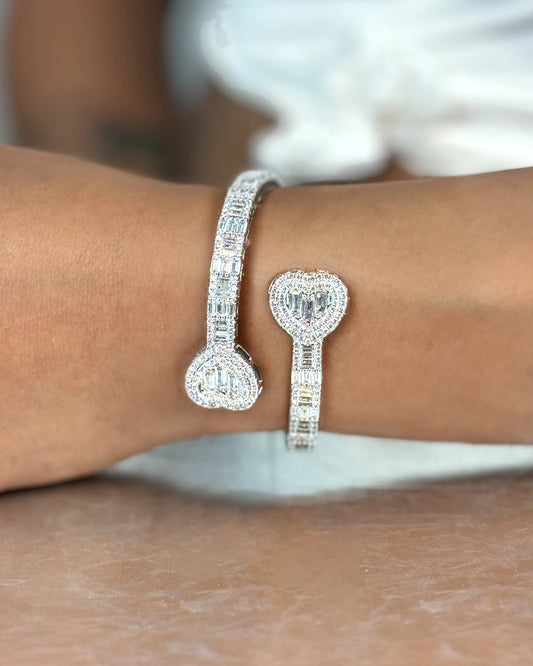 Lovely Heart Bangle