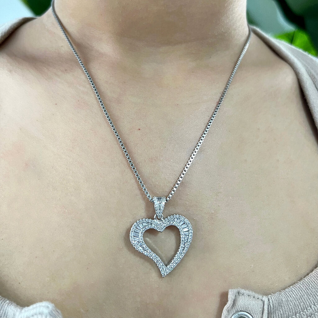 Wavy Heart Pendant