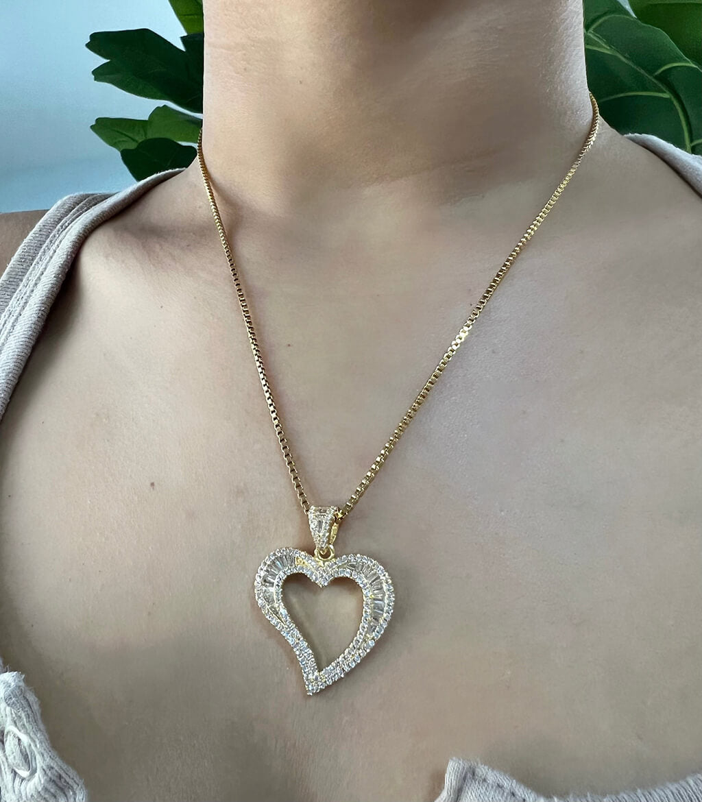 Wavy Heart Pendant